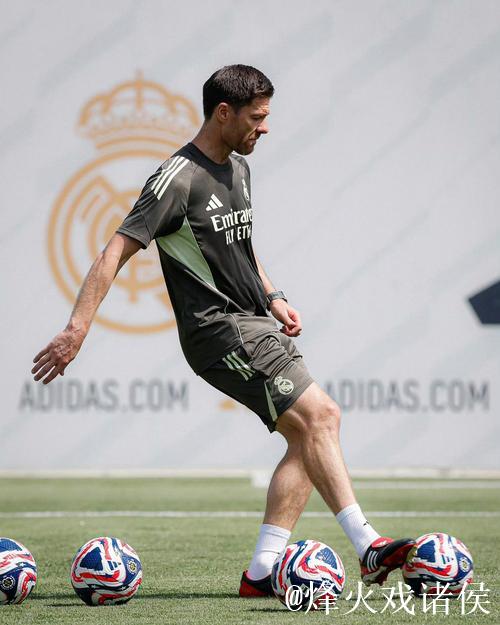 皇马已选定阿隆索的替代者？名主持爆料：人选就在“家里”