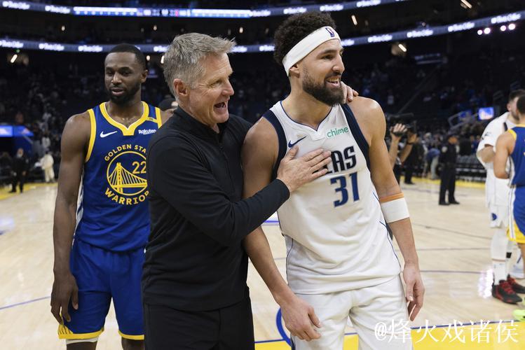 希尔德三分雨砍下27分,库里添20分,勇士41分大胜爵士 希尔德三分雨砍下27分,库里添20分,勇士41分大胜爵士