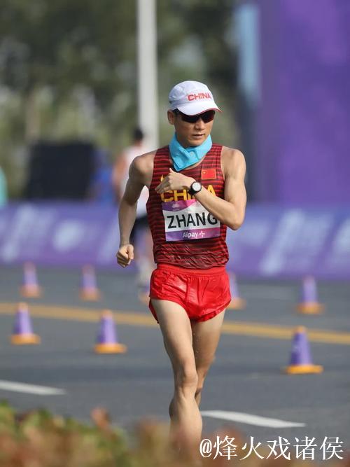 十五运会田径开赛 张俊蝉联男子20公里竞走冠军